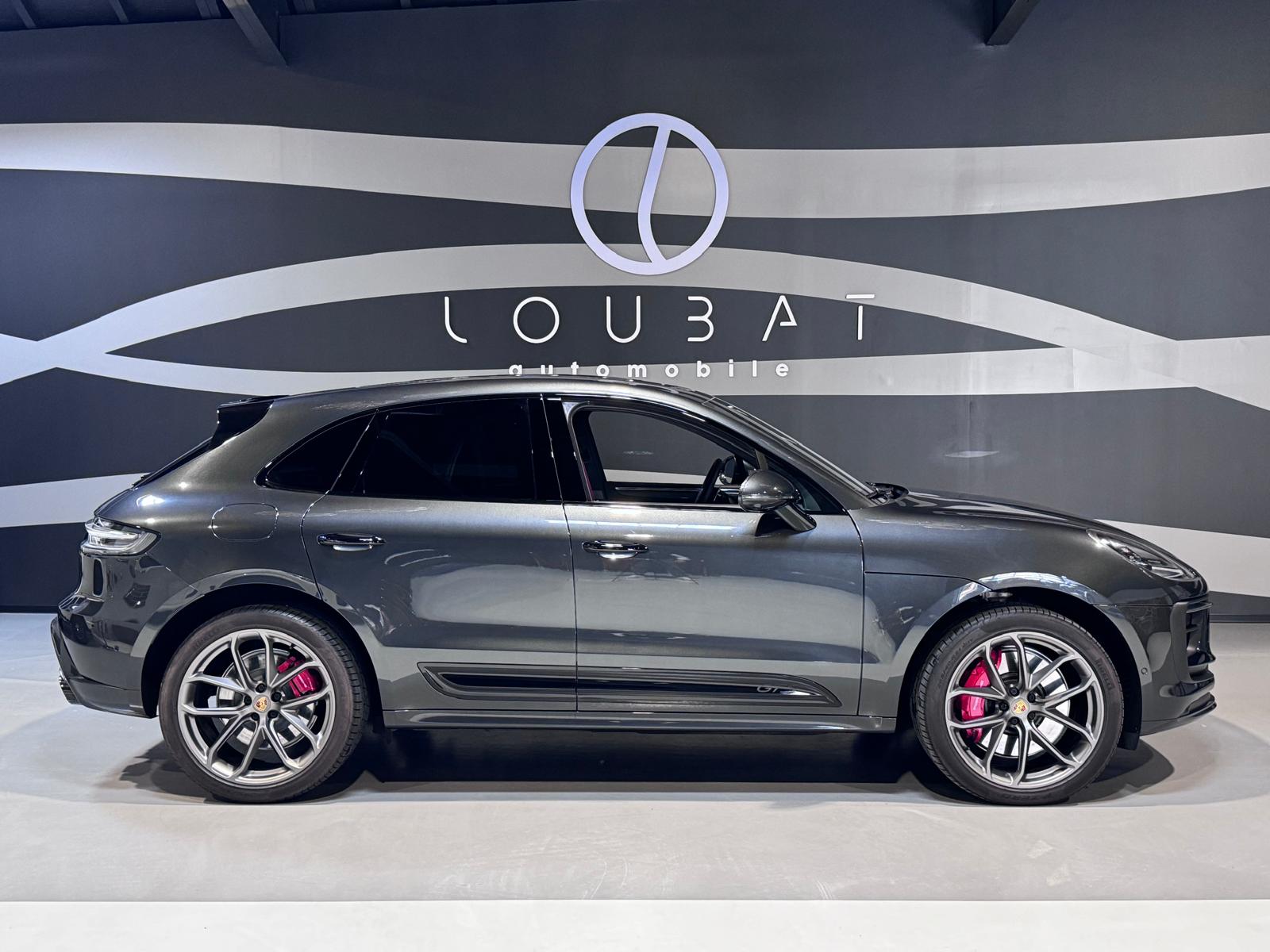 EX06-loubat-automobile-aveyron-millau-porsche-macan-gts-gris-volcan