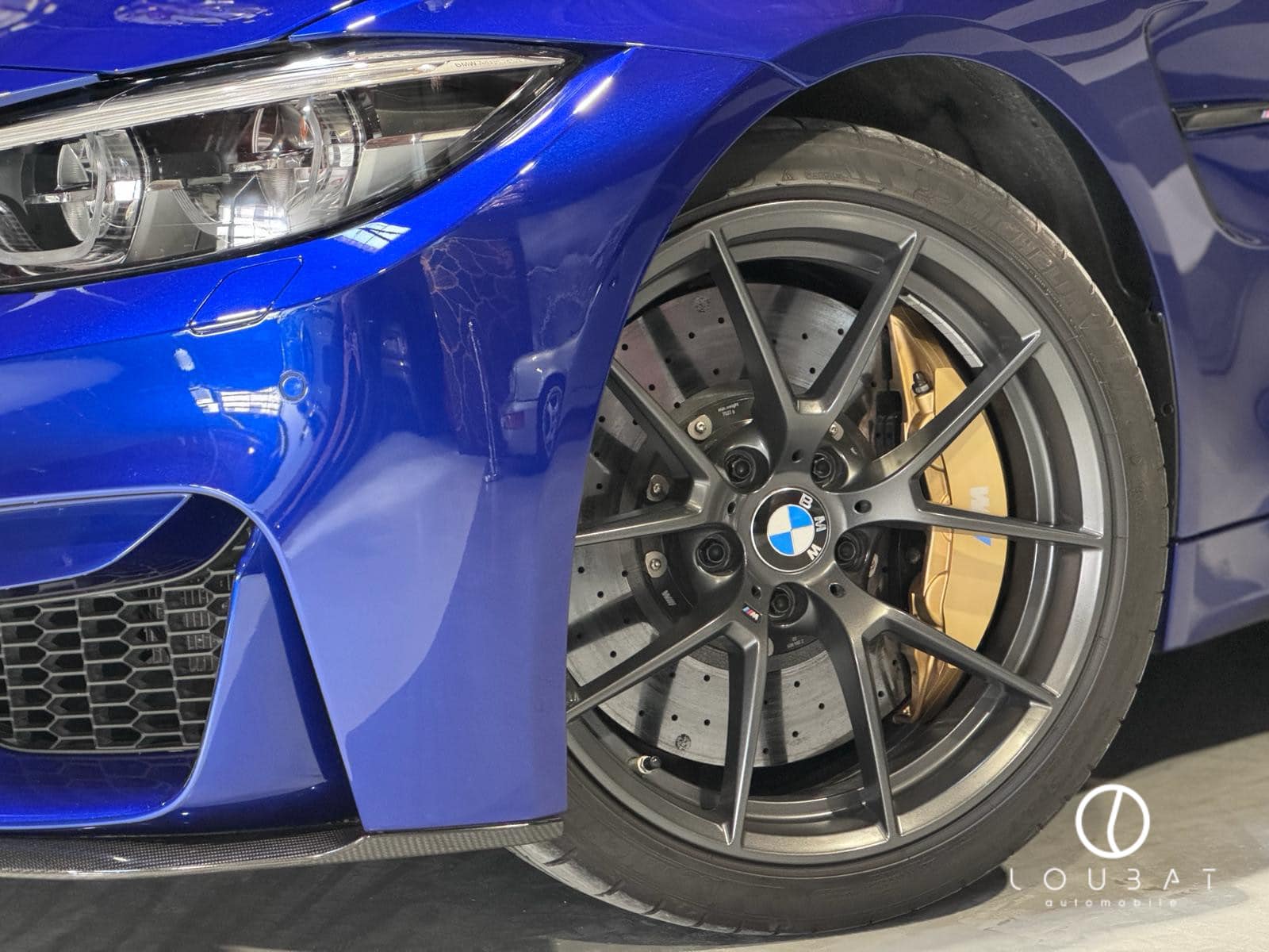 EX10-loubat-automobile-aveyron-millau-bmw-m4-cs-bleue