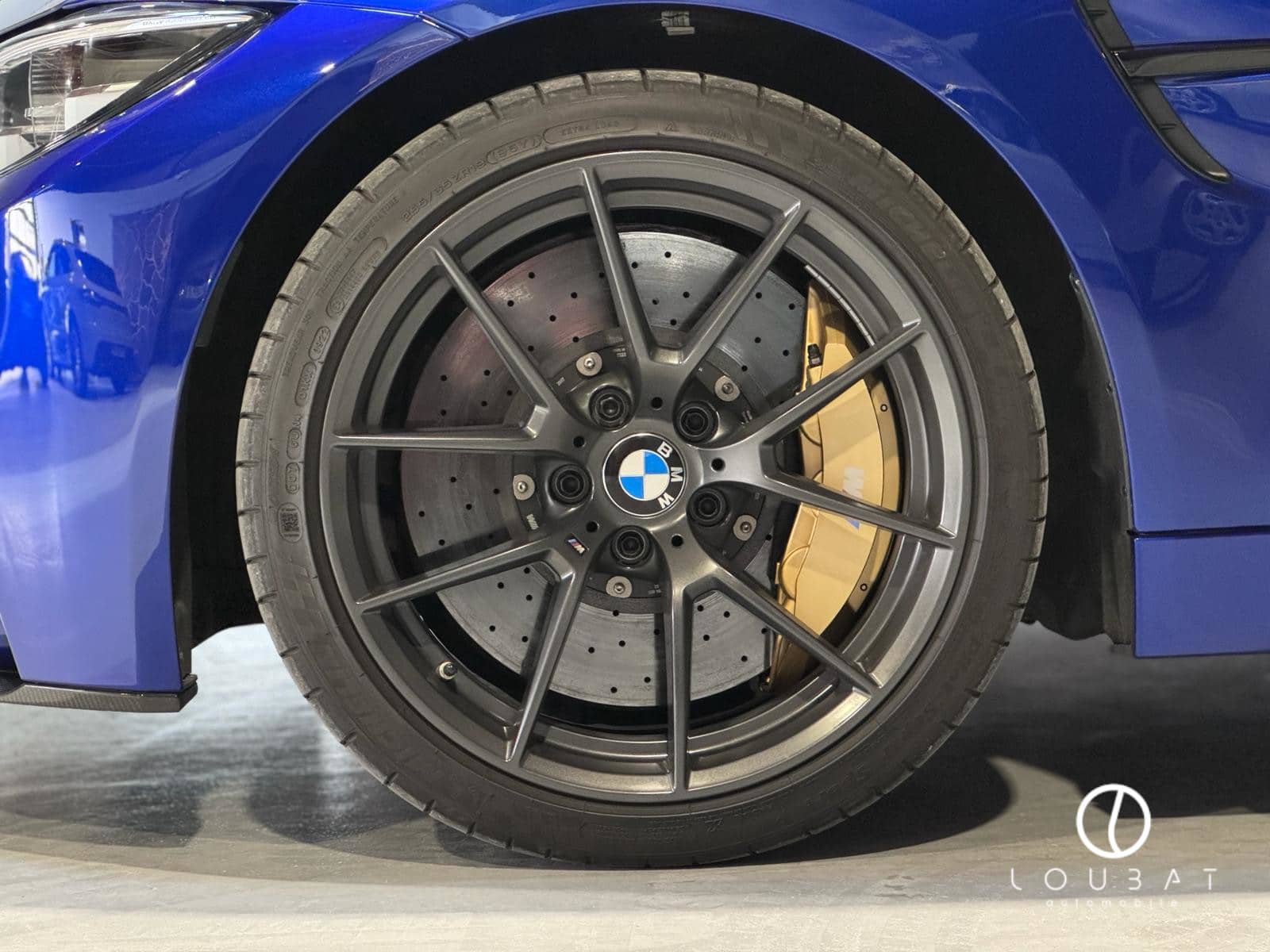 EX12-loubat-automobile-aveyron-millau-bmw-m4-cs-bleue