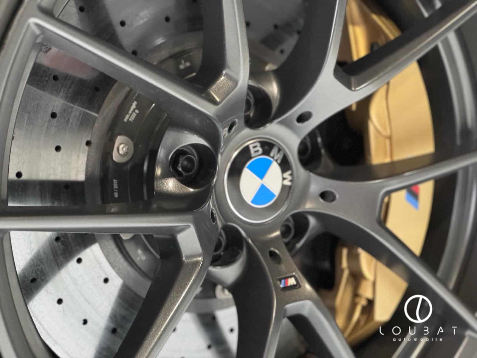 EX25-loubat-automobile-aveyron-millau-bmw-m4-cs-bleue