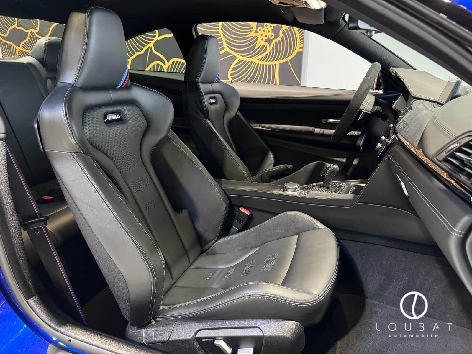 EXT02-loubat-automobile-aveyron-millau-bmw-m4-cs-bleue