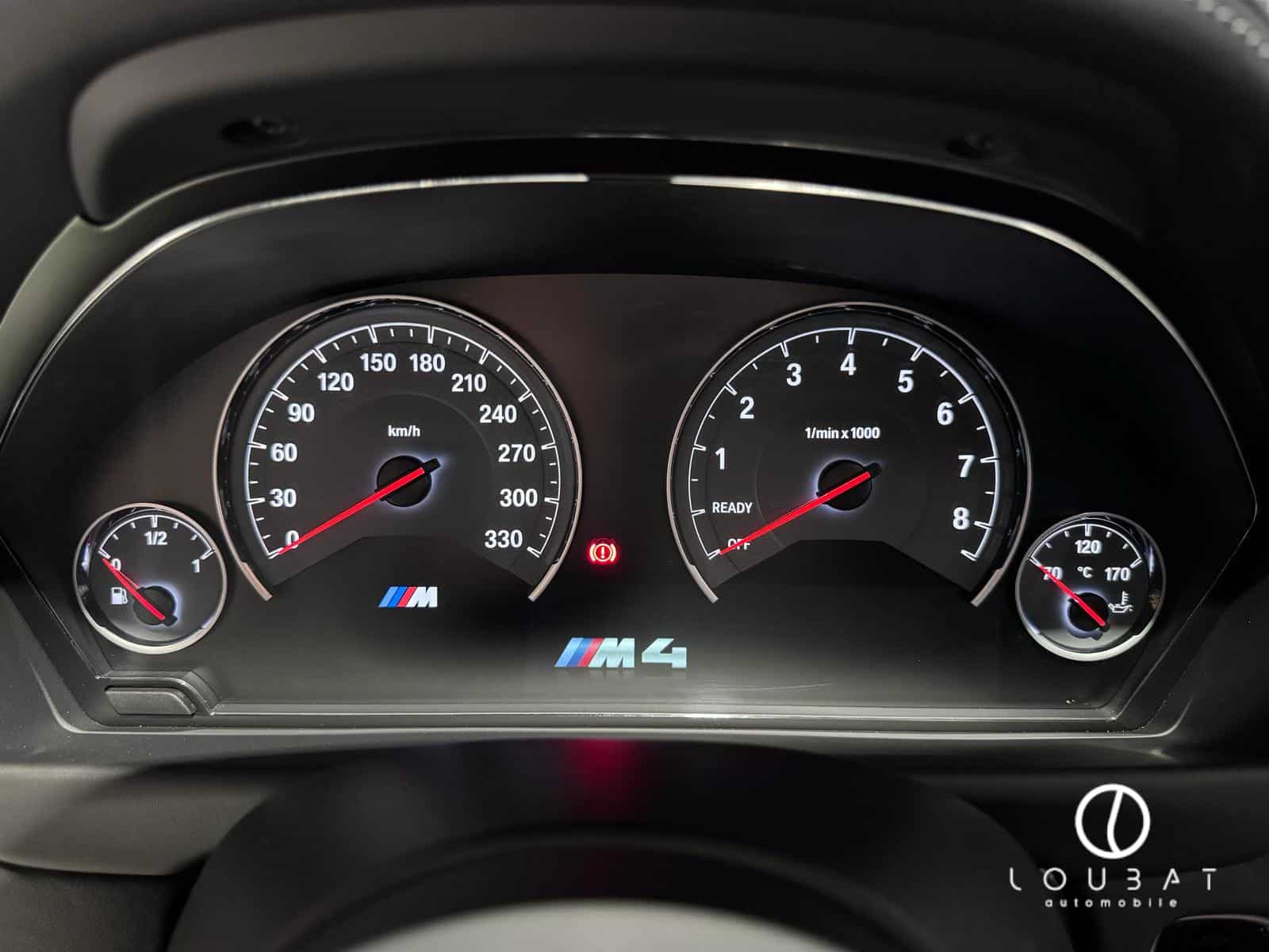 EXT17-loubat-automobile-aveyron-millau-bmw-m4-cs-bleue