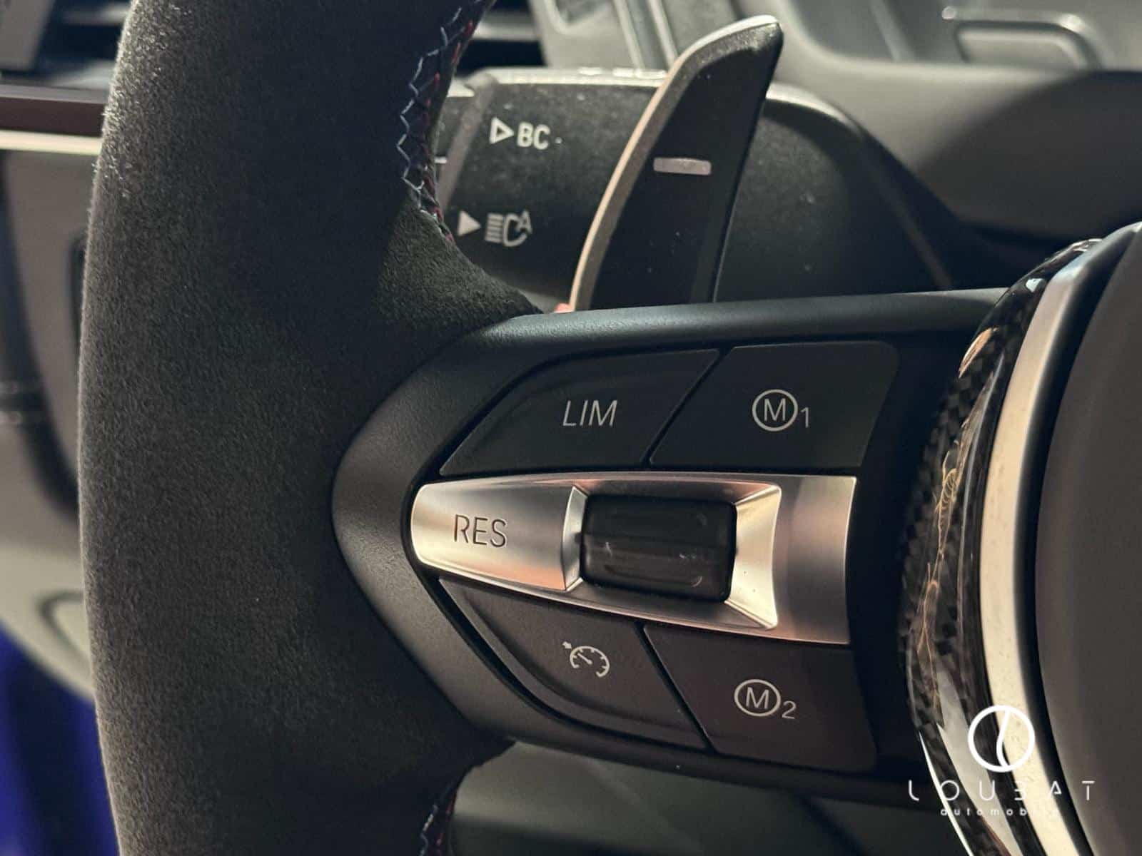 EXT18-loubat-automobile-aveyron-millau-bmw-m4-cs-bleue