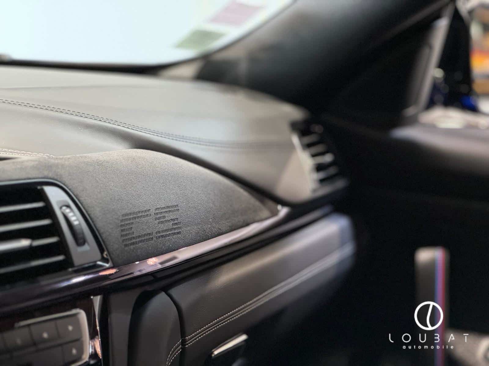 EXT25-loubat-automobile-aveyron-millau-bmw-m4-cs-bleue