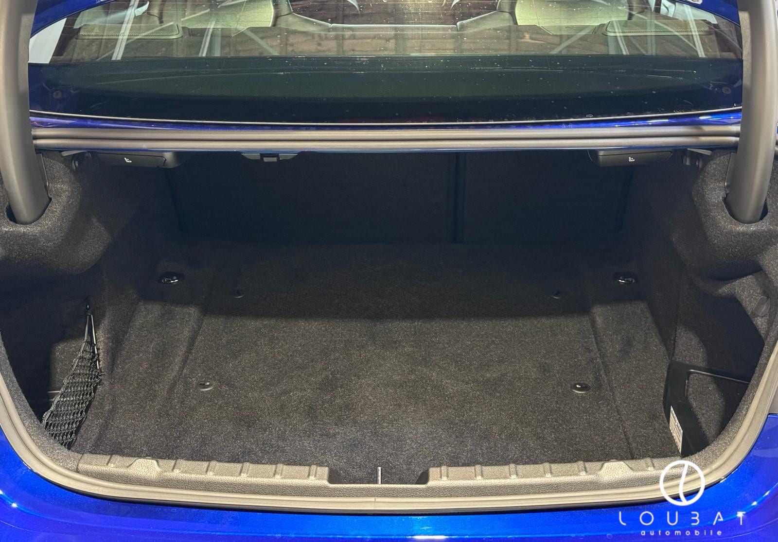 EXT32-loubat-automobile-aveyron-millau-bmw-m4-cs-bleue