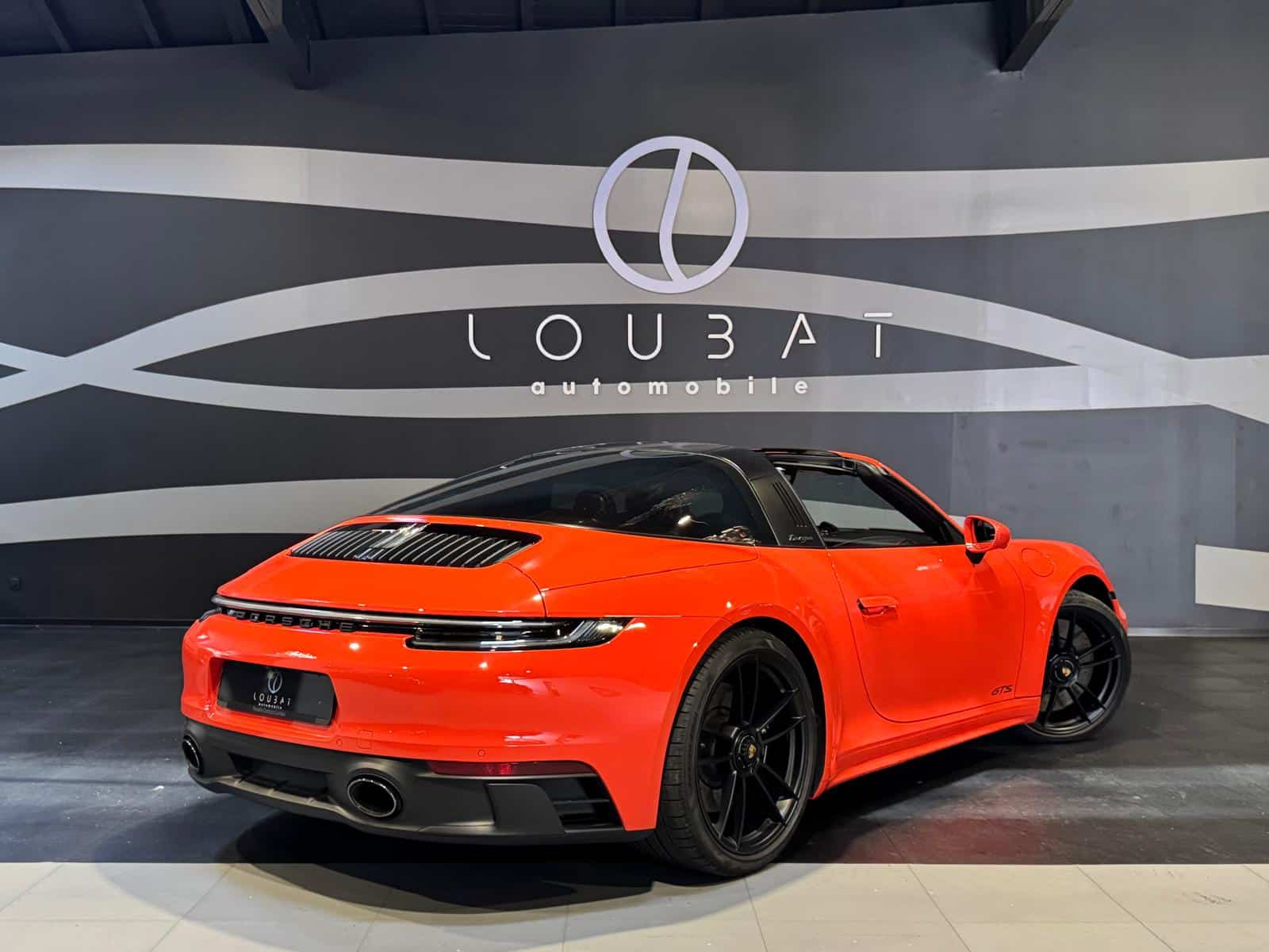 EX-loubat-automobile-aveyron-millau-porsche-911-992-GTS (5)