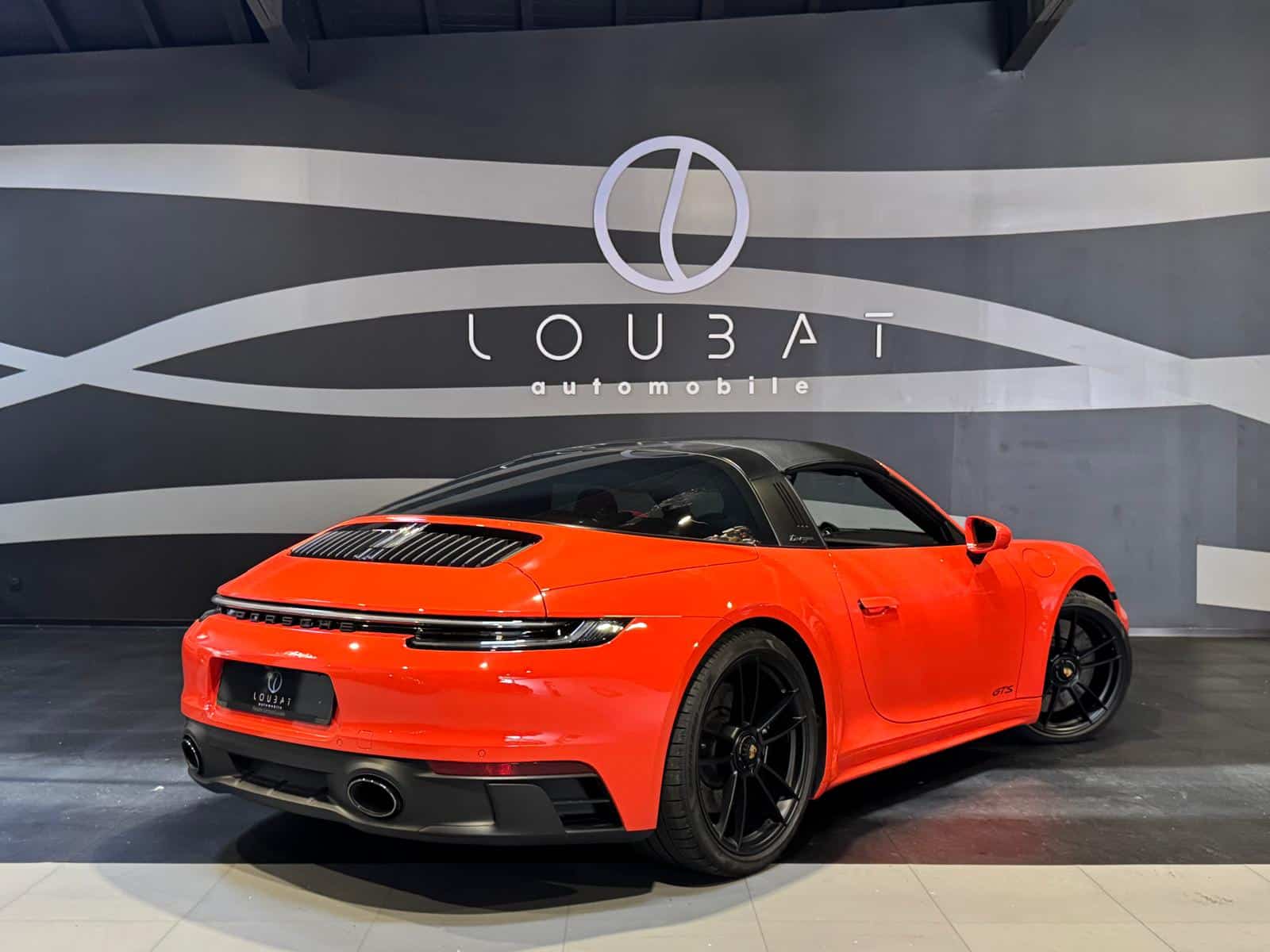 EX-loubat-automobile-aveyron-millau-porsche-911-992-GTS (6)