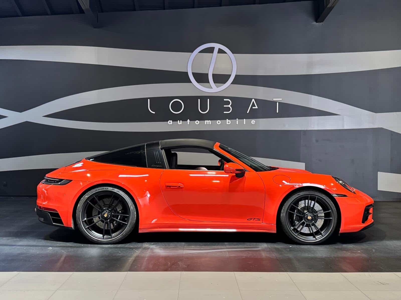 EX-loubat-automobile-aveyron-millau-porsche-911-992-GTS (7)