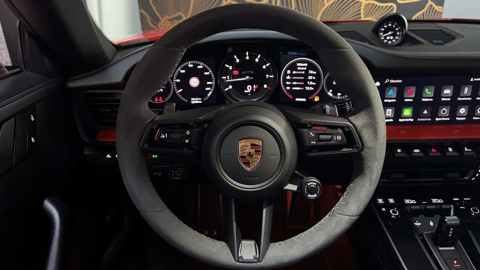 IN-loubat-automobile-aveyron-millau-porsche-911-992-GTS (4)